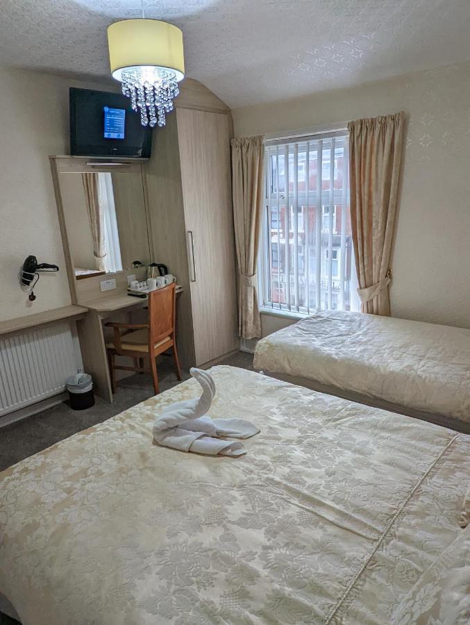 Bed and Breakfast The Stafford Blackpool Exterior foto