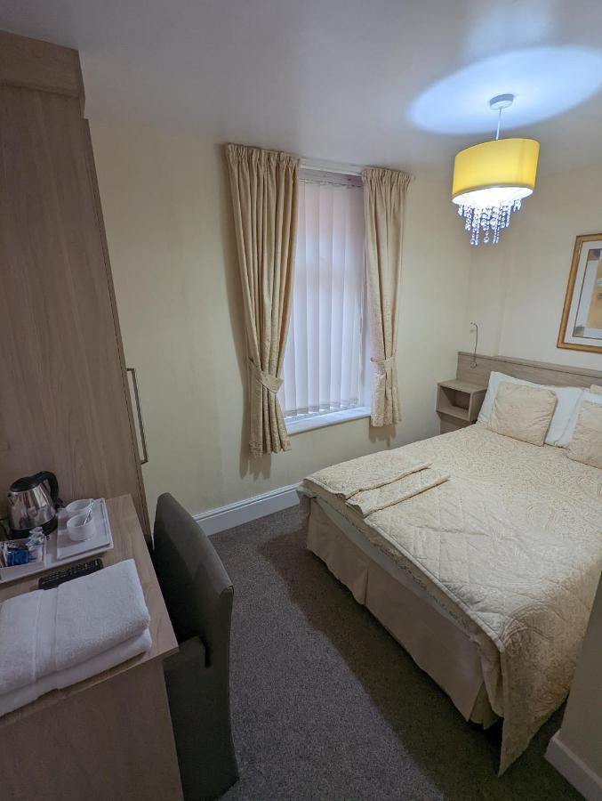 Bed and Breakfast The Stafford Blackpool Exterior foto